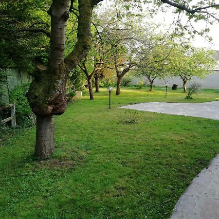 Karmel Avenue Des 2 Chateaux Hotel Guermantes Zewnętrze zdjęcie