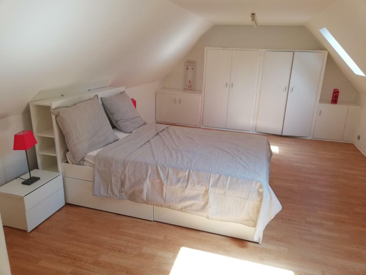 Karmel Avenue Des 2 Chateaux Hotel Guermantes Zewnętrze zdjęcie