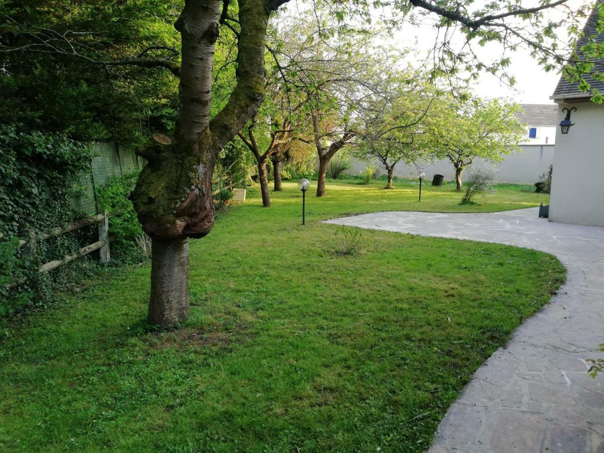 Karmel Avenue Des 2 Chateaux Hotel Guermantes Zewnętrze zdjęcie
